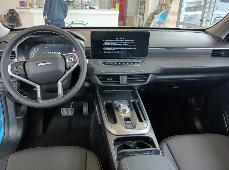 Haval Jolion 1.5 БЕНЗИН, снимка 6 - Автомобили и джипове - 45765713