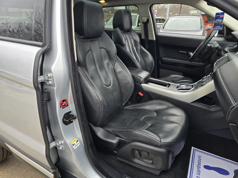Land Rover Range Rover Evoque 2.2 150к.с 4х4 Топ състояние , снимка 12 - Автомобили и джипове - 52826159