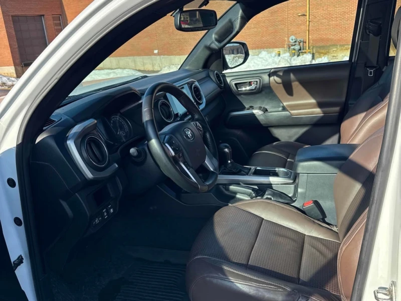 Toyota Tacoma * Limited * CARFAX * БЕЗ ПЪРВОНАЧАЛНА ВНОСКА, снимка 5 - Автомобили и джипове - 53048108