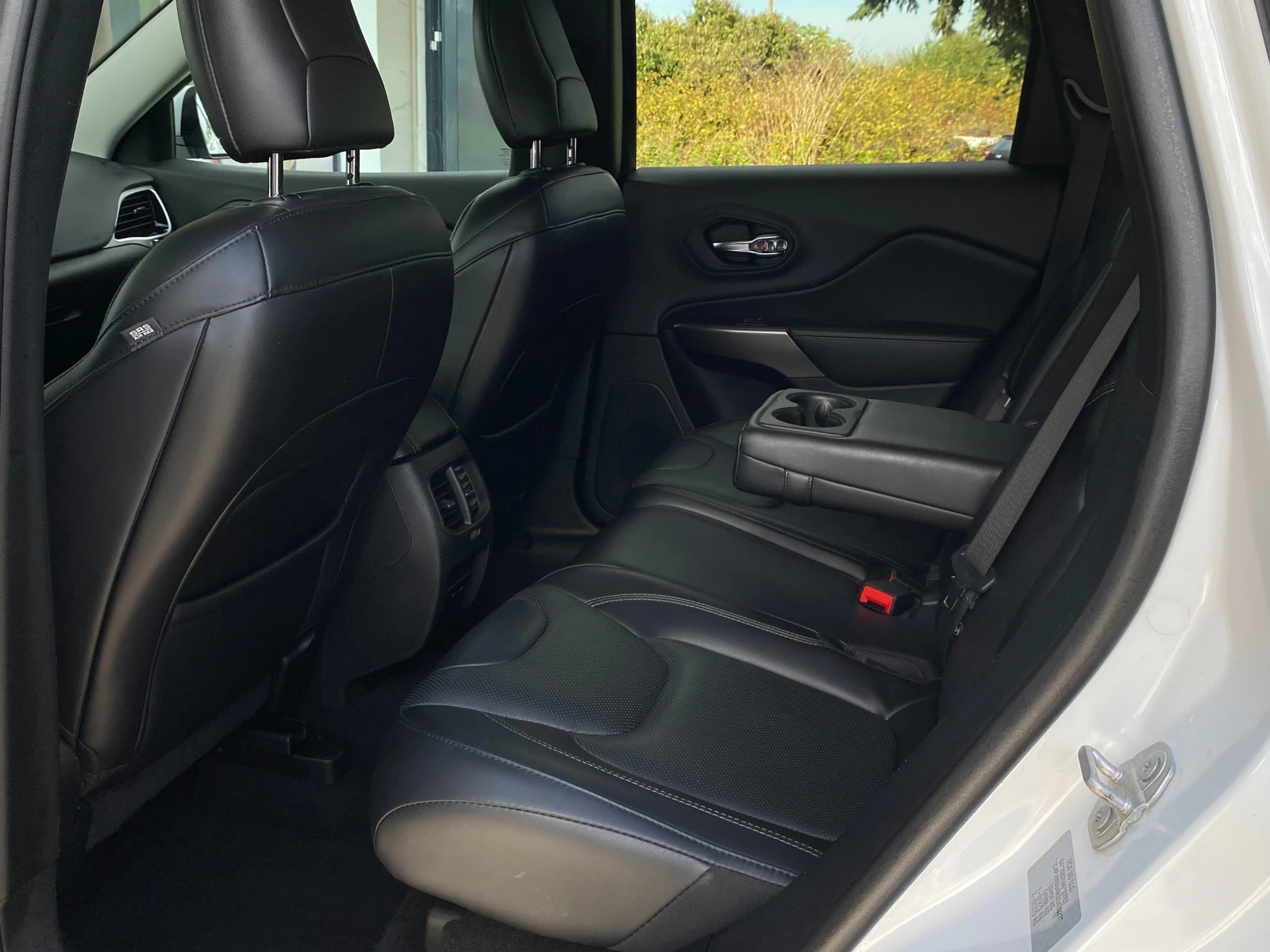 Jeep Cherokee 2.2D/4X4/2020 | Mobile.bg   17