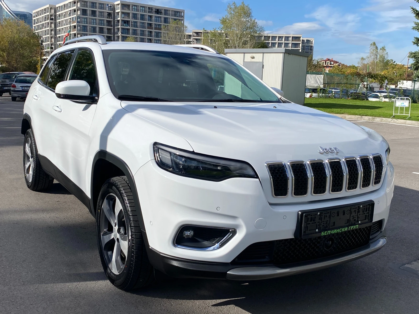 Jeep Cherokee 2.2D/4X4/Модел2020г - изображение 3