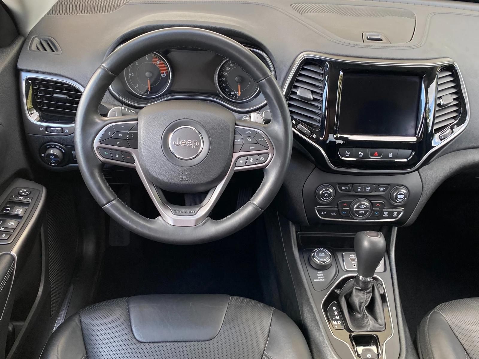 Jeep Cherokee 2.2D/4X4/2020 | Mobile.bg   13