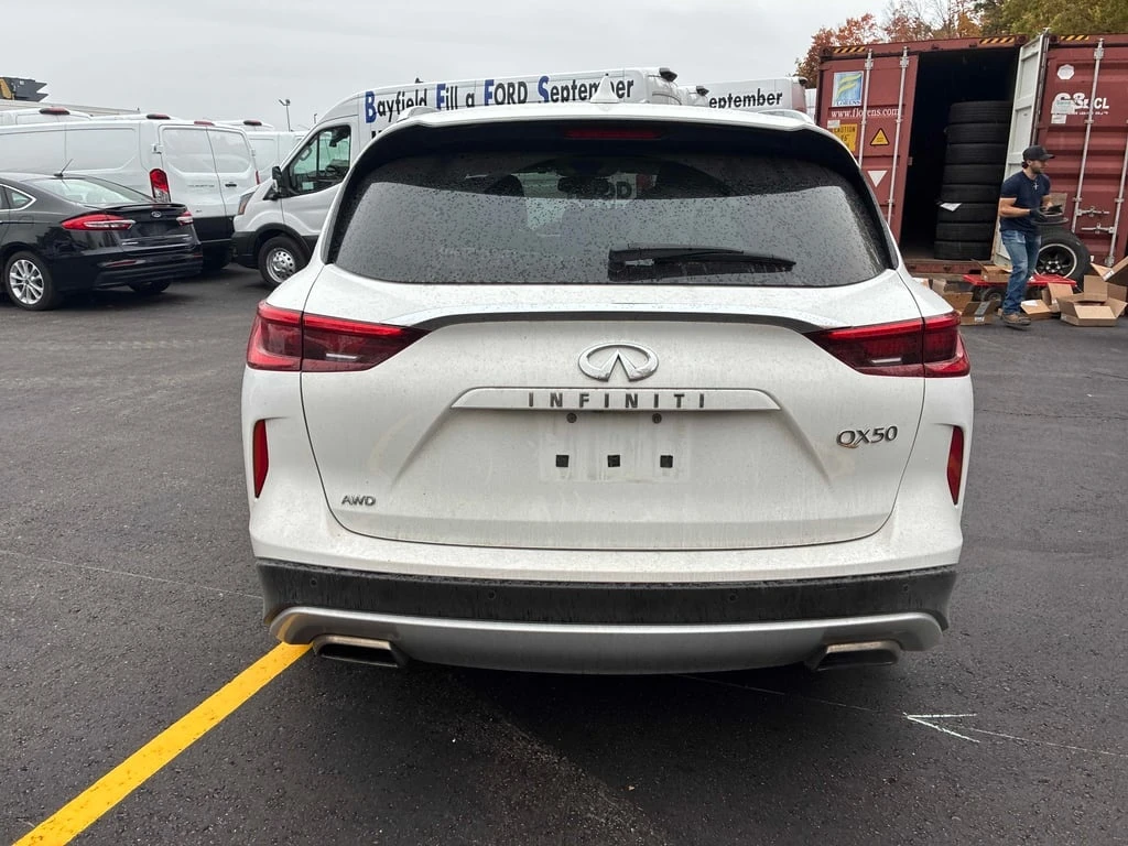 Infiniti QX50 * AWD * CARFAX *    | Mobile.bg   5