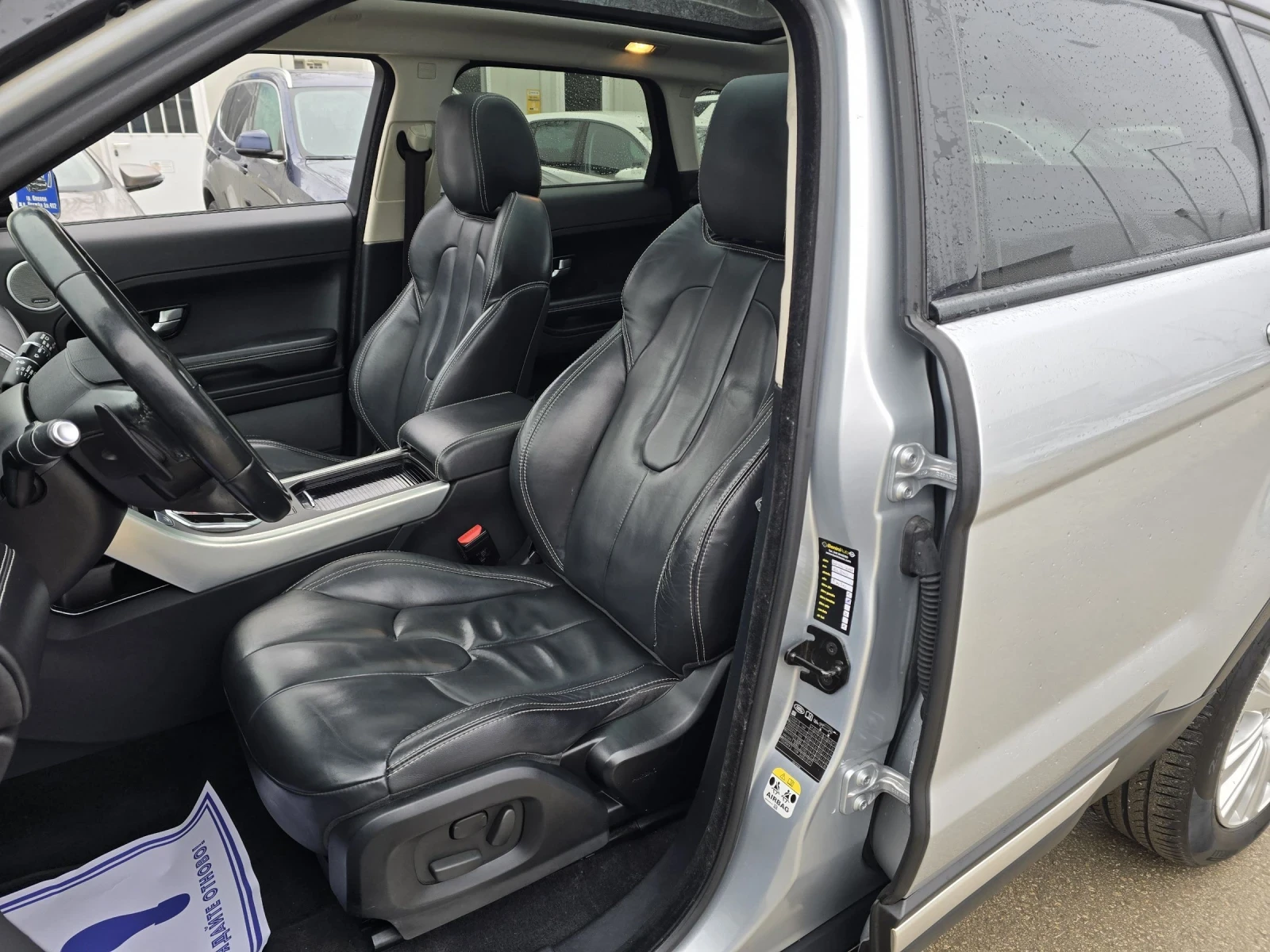 Land Rover Range Rover Evoque 2.2 150к.с 4х4 Топ състояние  - изображение 9