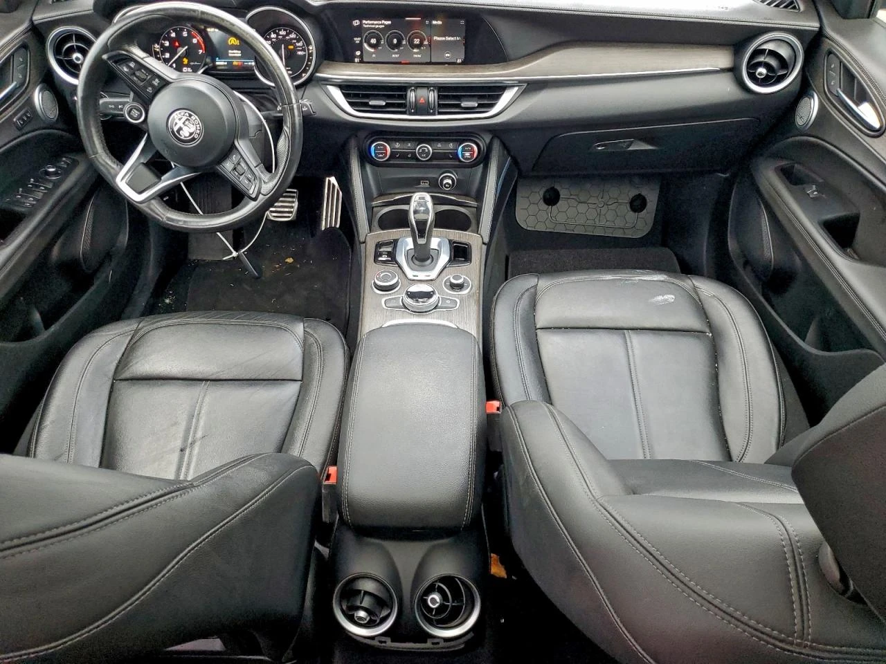 Alfa Romeo Stelvio TI Q4 ФИКСИРАНА ЦЕНА! КОЖА/ПОДГРЕВ/ПАНО - изображение 8