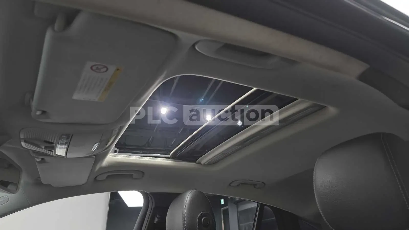 Mercedes-Benz GLC 220 AMG PK* KEYLESS GO* ПОДРЕВ* КАМЕРА* КРАЙНА ЦЕНА* С, снимка 10 - Автомобили и джипове - 53966033