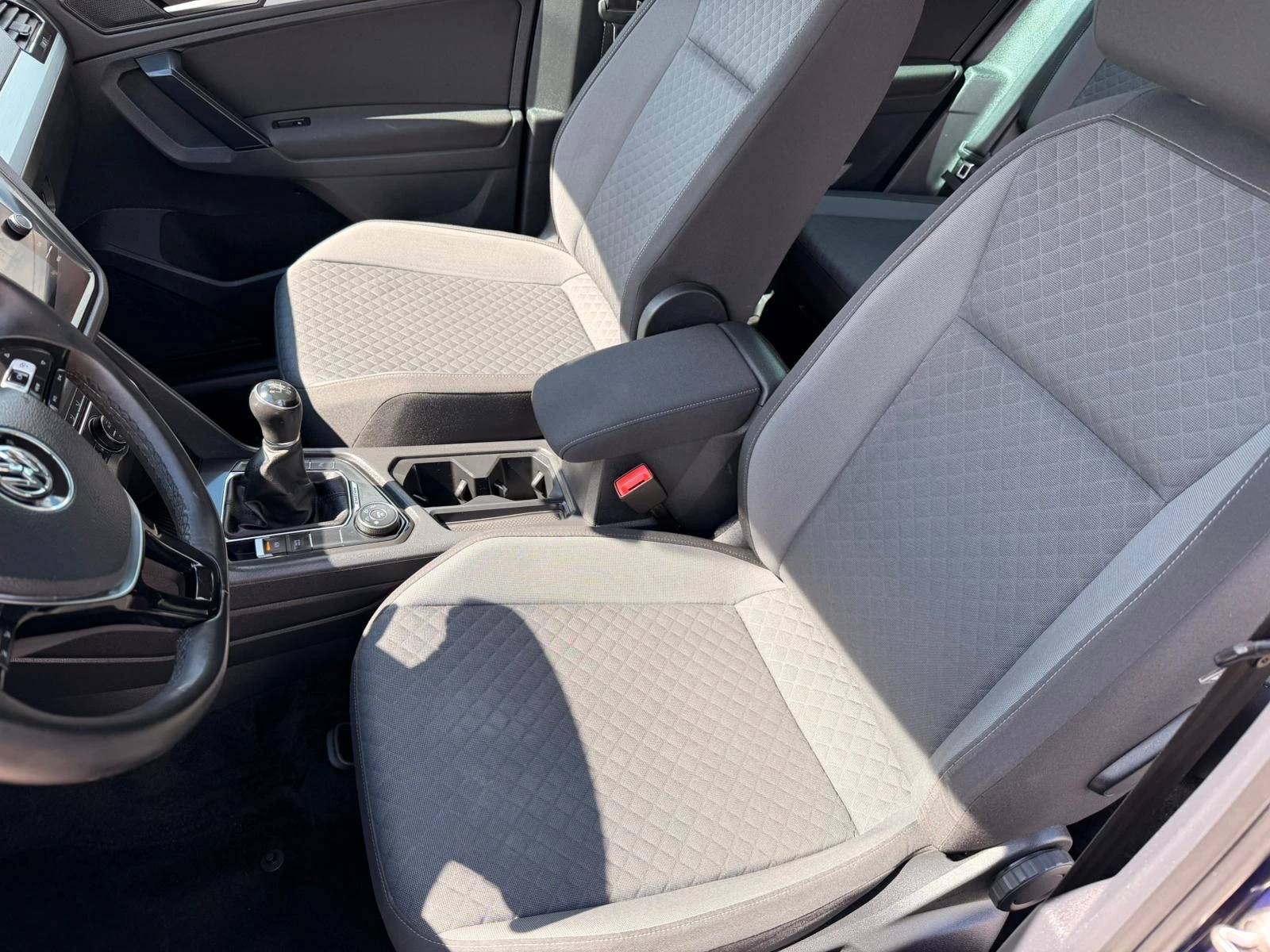 VW Tiguan 2.0TDI 4MOTION 103x km , снимка 10 - Автомобили и джипове - 54158269