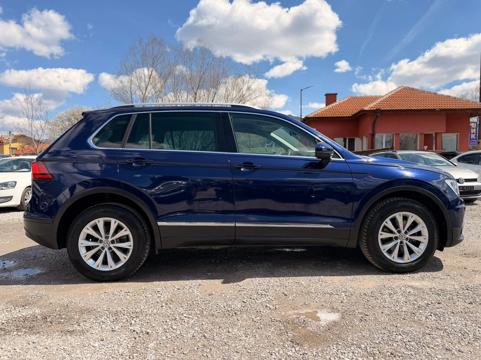 VW Tiguan 2.0TDI 4MOTION 103x km , снимка 6 - Автомобили и джипове - 54158269
