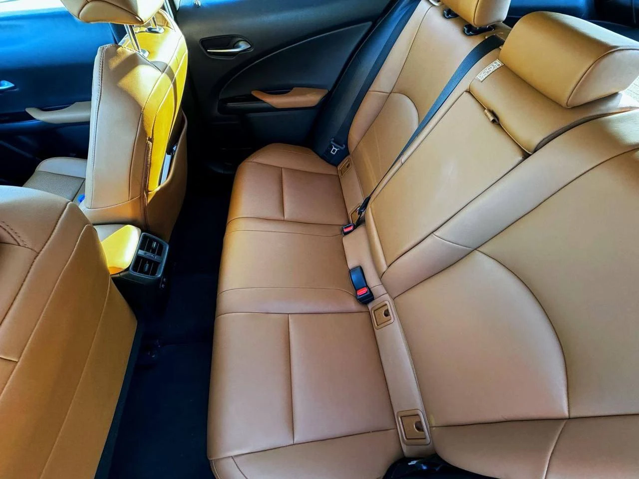 Lexus UX 200 171к-с D-CVT, снимка 3 - Автомобили и джипове - 54352973