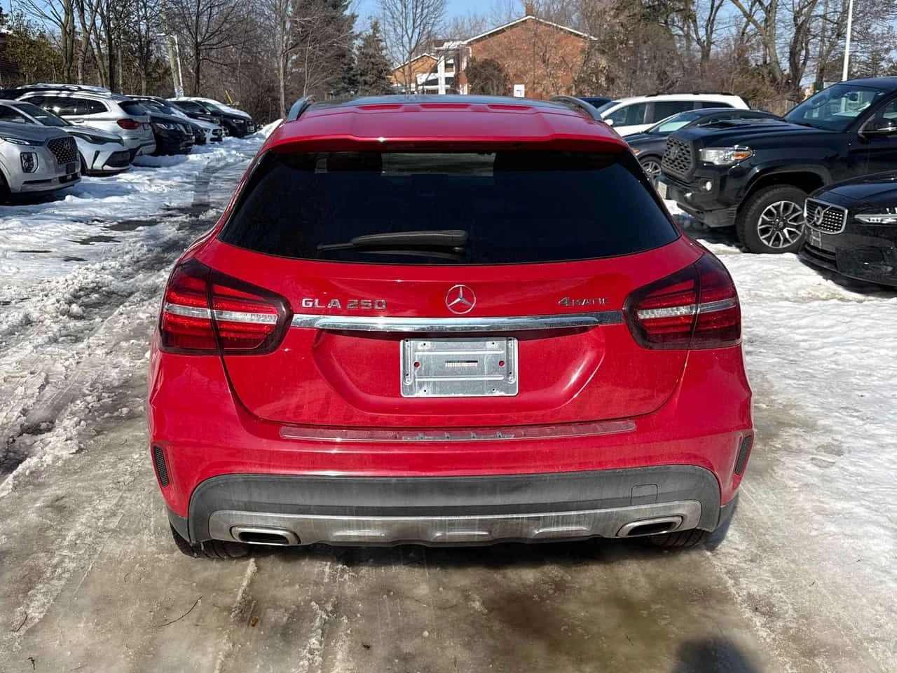 Mercedes-Benz GLA 250 | ПОДГРЕВ | CARFAX | ПАНОРАМА | , снимка 4 - Автомобили и джипове - 54529093