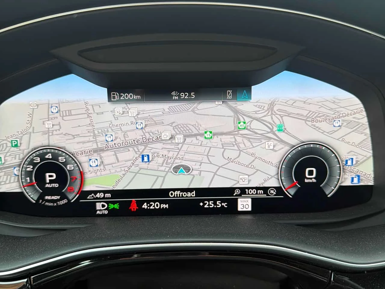 Audi Q8 | Progressiv | DISTRONIC | 360 | ОБДУХВАНЕ | , снимка 8 - Автомобили и джипове - 54695392