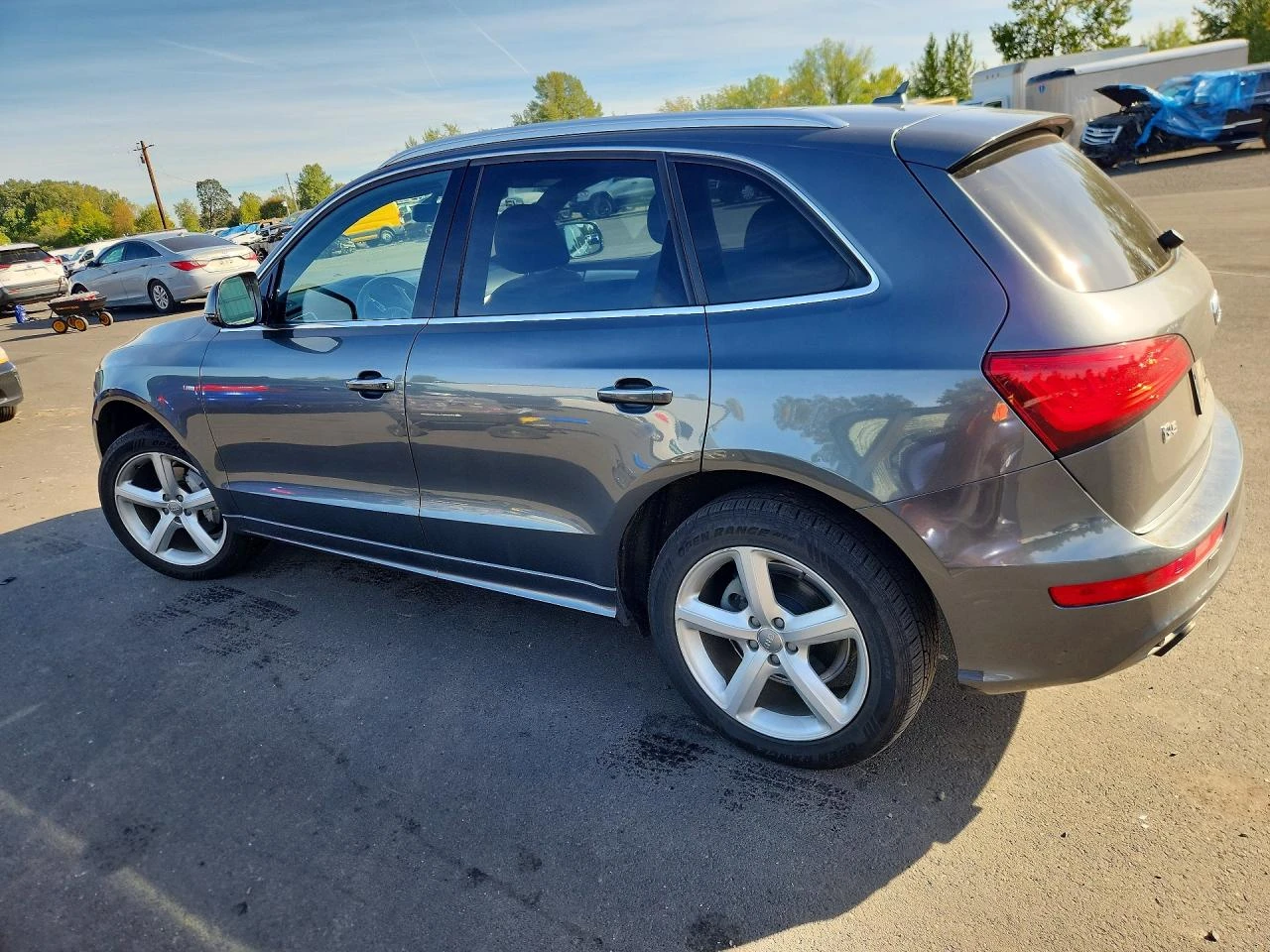 Audi Q5 2.0l Premium Plus, снимка 2 - Автомобили и джипове - 56350890