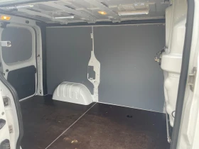 Opel Vivaro Euro 6 Оригинални Километри, снимка 8