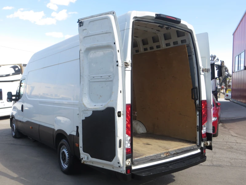 Iveco Daily 35S14N МЕТАН, снимка 15 - Бусове и автобуси - 50866193