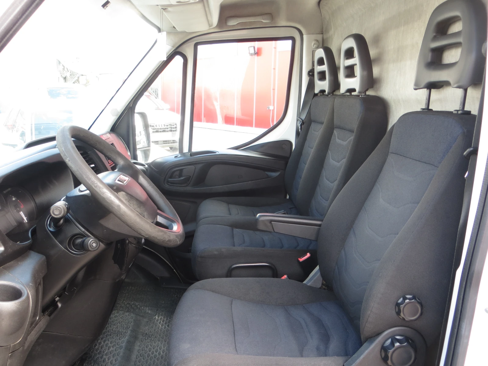 Iveco Daily 35S14N МЕТАН - изображение 7