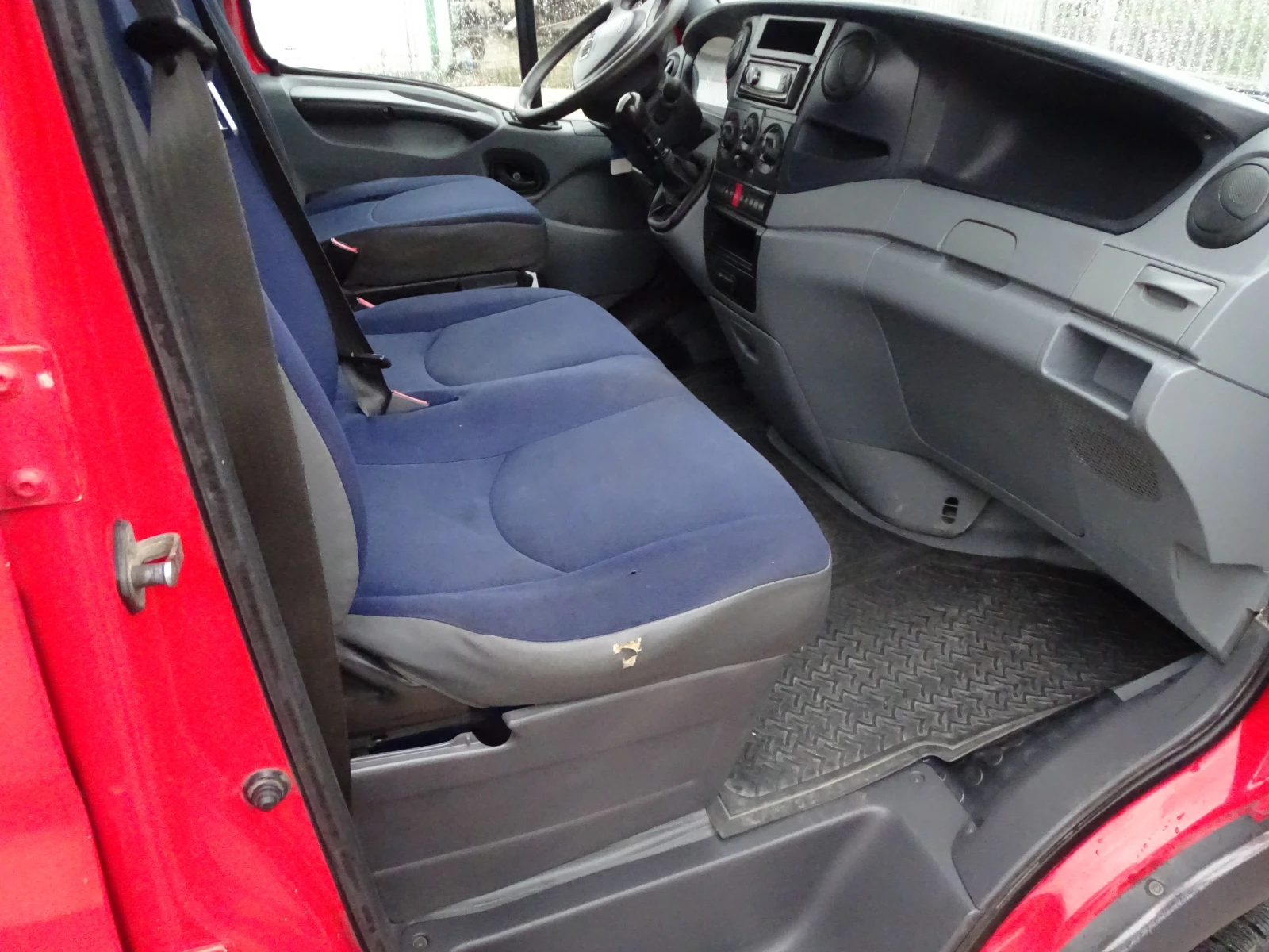 Iveco 35c15 3.0HPI  ���. * �* 7-����� | Mobile.bg � ����������� 9