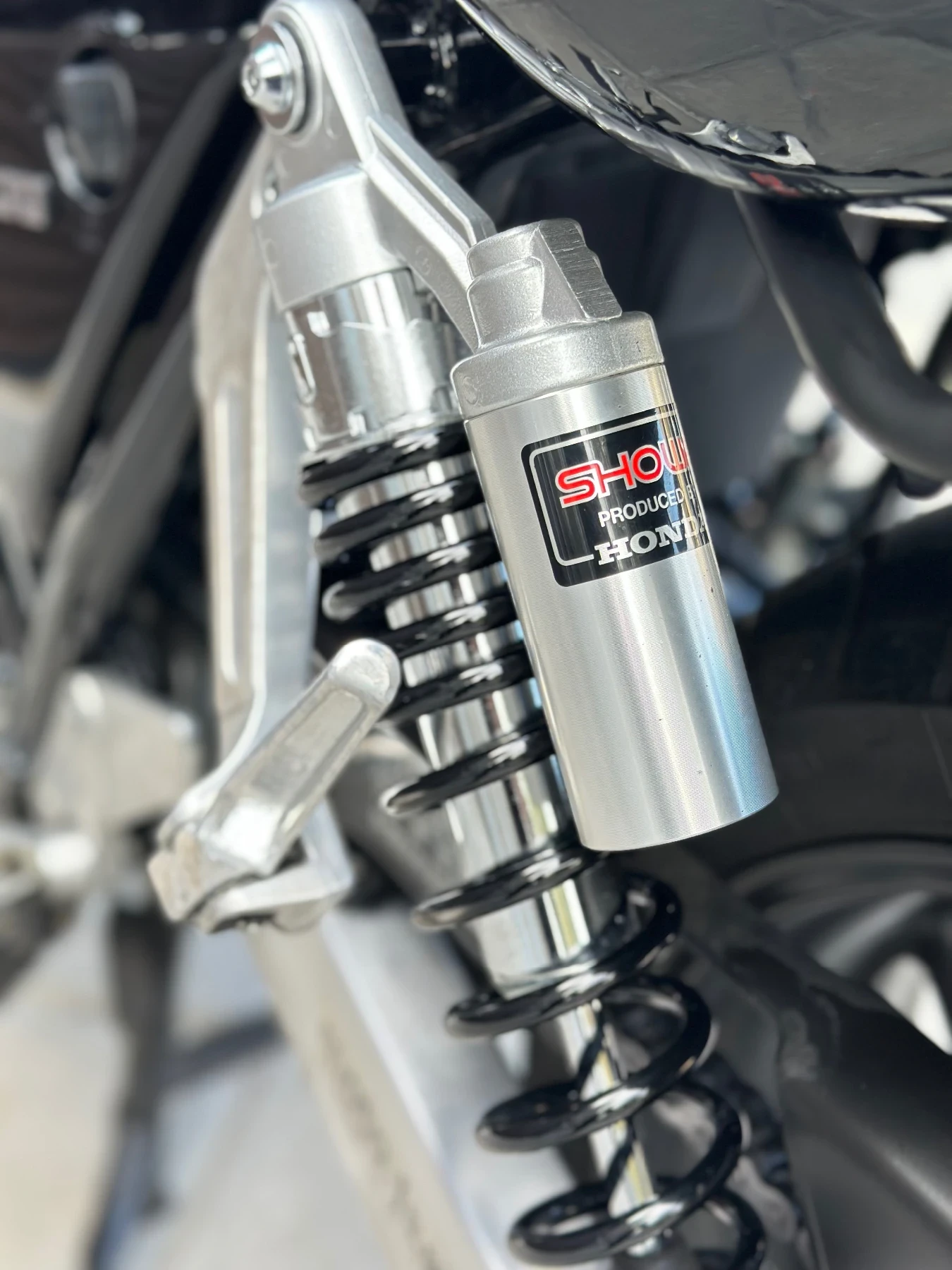 Honda Cb 1000 F на 18 хил км внос от Швейцария, снимка 10 - Мотоциклети и мототехника - 56180745