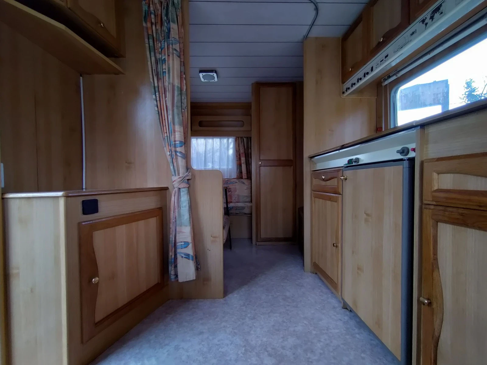 Каравана SUNLIGHT SunRoller Sevilla 440T Форселт 2005 Лизинг - изображение 9