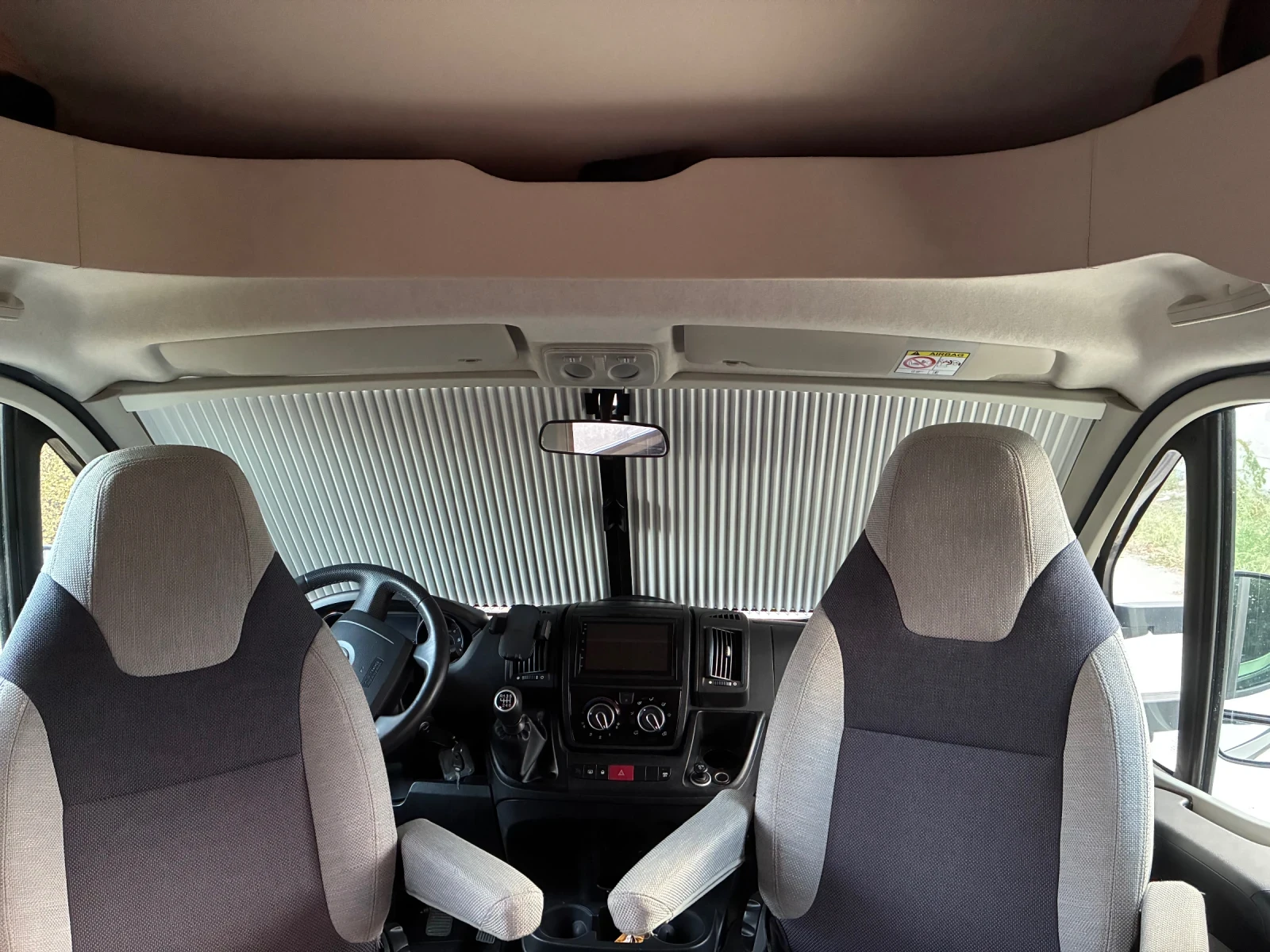 Кемпер Knaus Fiat 2.3 / 150 к.с.   6 спални места, снимка 13 - Каравани и кемпери - 56130173