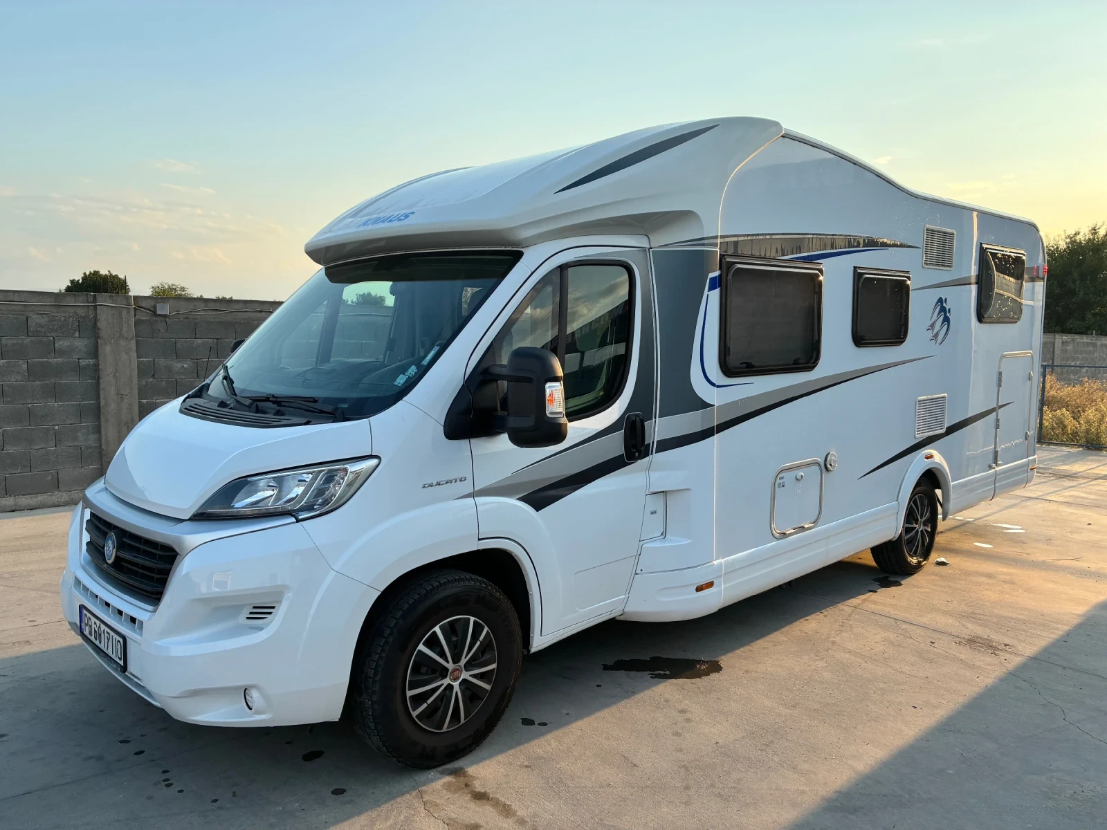 Кемпер Knaus Fiat 2.3 / 150 к.с.   6 спални места