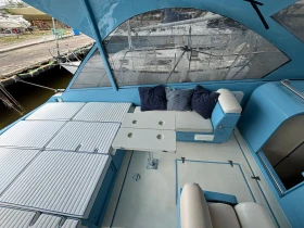Моторна яхта Pershing 33, снимка 6
