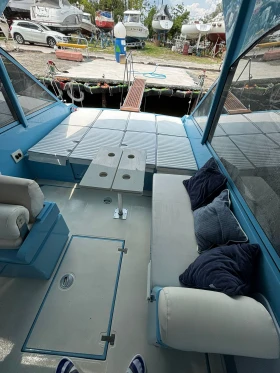 Моторна яхта Pershing 33, снимка 7