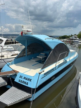 Моторна яхта Pershing 33, снимка 1