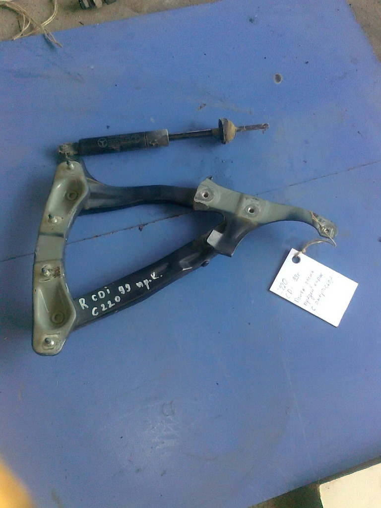 Панта преден капак с амортисьор за Мерцедес Ц220 ЦДИ 99г. (дясна)