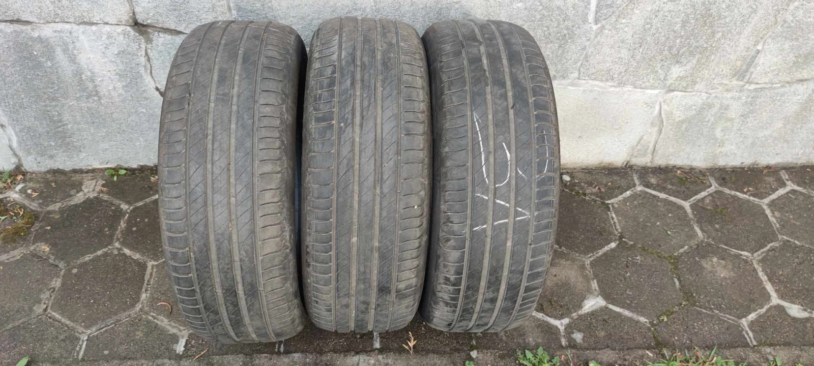 Гуми 215/55R17 | Mobile.bg — изображение 1