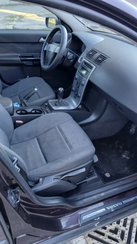 Volvo S40, снимка 4 - Автомобили и джипове - 53646603