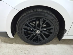 Toyota Camry * HYBRID SE UPGRADE * AWD * CARFAX *  | Auto.bg — изображение 13