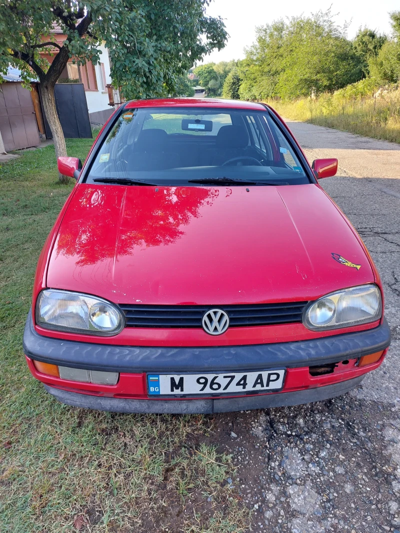 VW Golf, снимка 1 - Автомобили и джипове - 47225576