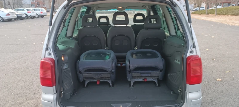 VW Sharan 1.9TDI, снимка 10 - Автомобили и джипове - 48042612