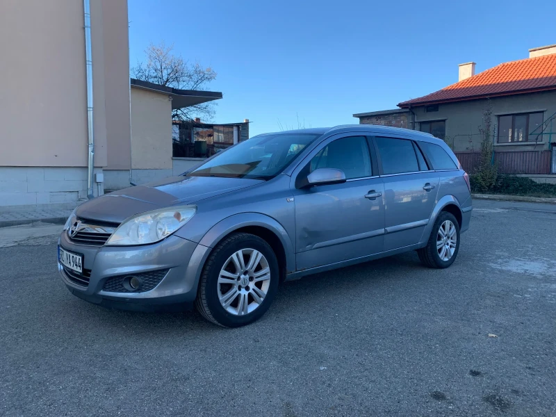 Opel Astra 1.8, снимка 2 - Автомобили и джипове - 48101354