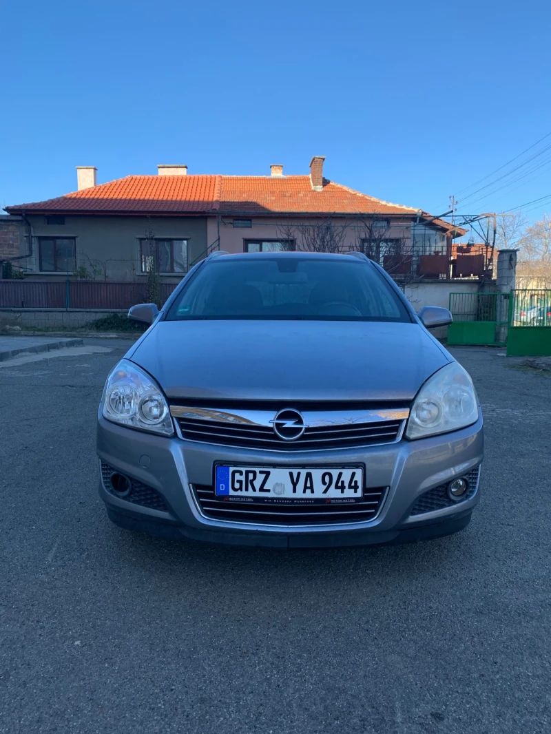 Opel Astra 1.8, снимка 1 - Автомобили и джипове - 48101354