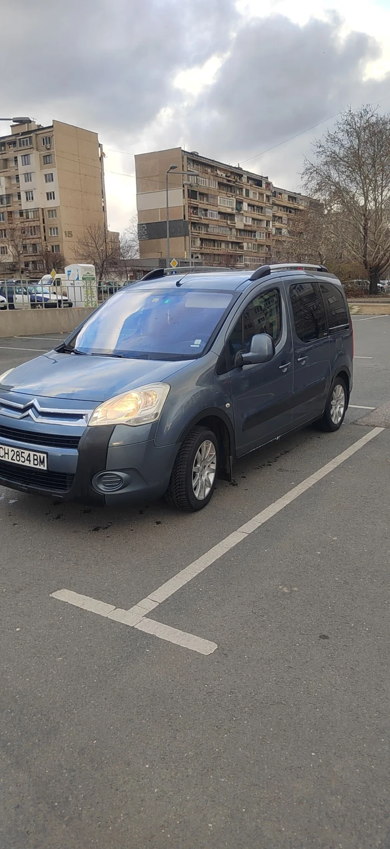 Citroen Berlingo 1.6 Бензин 109 кс, снимка 2 - Автомобили и джипове - 48817940