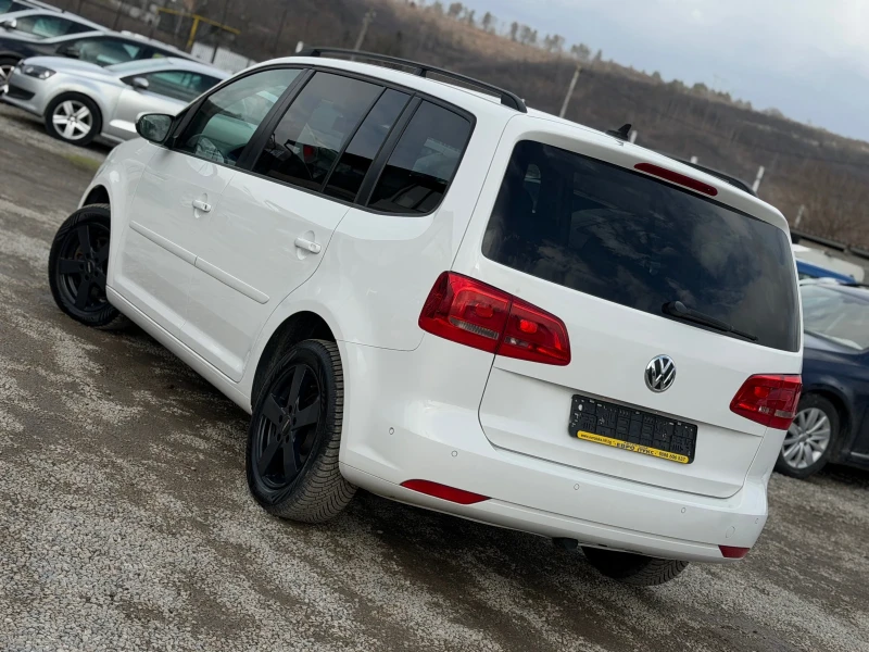 VW Touran 2.0TDI 140кс 6с 7-места НАВИ ПОДГРЕВ ПЕЧКА , снимка 4 - Автомобили и джипове - 53244019