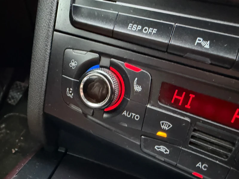 Audi A5 БАРТЕР* 3.0TDI* 6ск* Ръчка, снимка 14 - Автомобили и джипове - 53246510