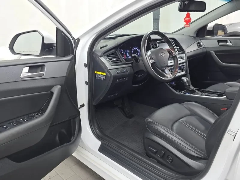 Hyundai Sonata New Rise 2.0 Smart, снимка 10 - Автомобили и джипове - 55259982