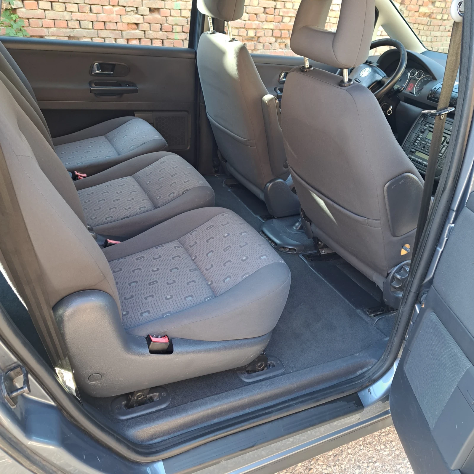 VW Sharan 2.0 140 к.с - изображение 10
