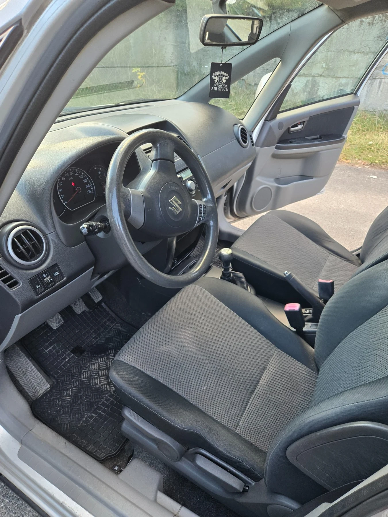 Suzuki SX4 4x4 ESP 6 speed - изображение 8