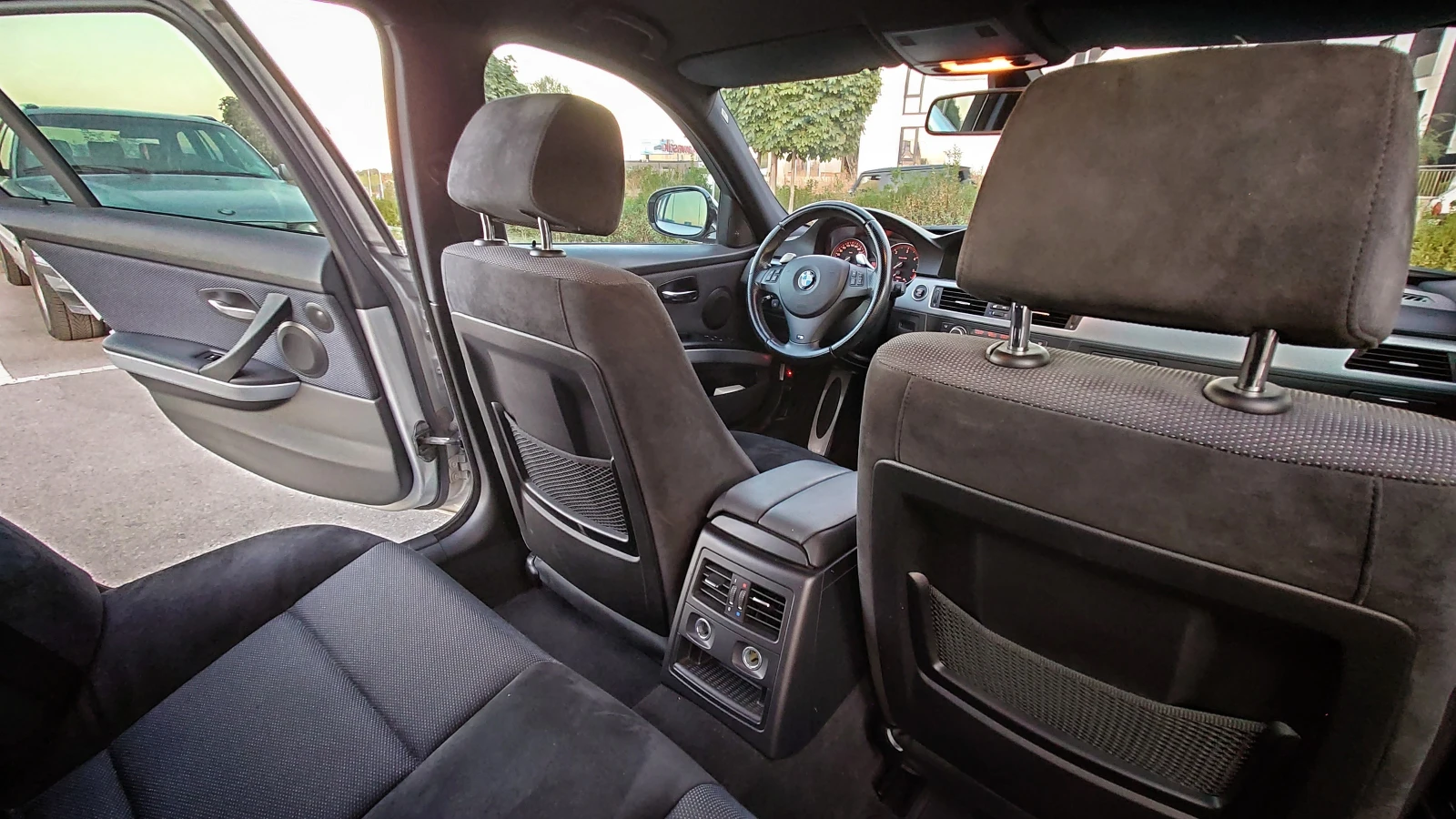 BMW 335 D, M57, M-PACK, DISTRONIC, СТОКОВ - изображение 7