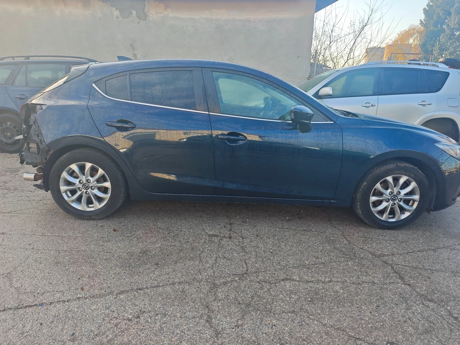 Mazda 3  - изображение 5