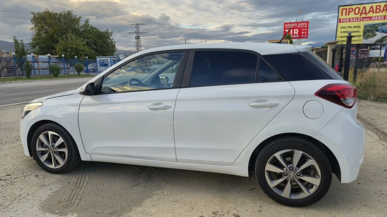 Hyundai I20 1.1 CRDI, снимка 3 - Автомобили и джипове - 54168365