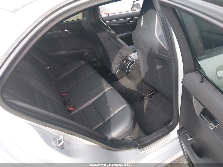 Mercedes-Benz C 63 AMG 2011 MERCEDES-BENZ C 63 AMG | Mobile.bg � ����������� 12