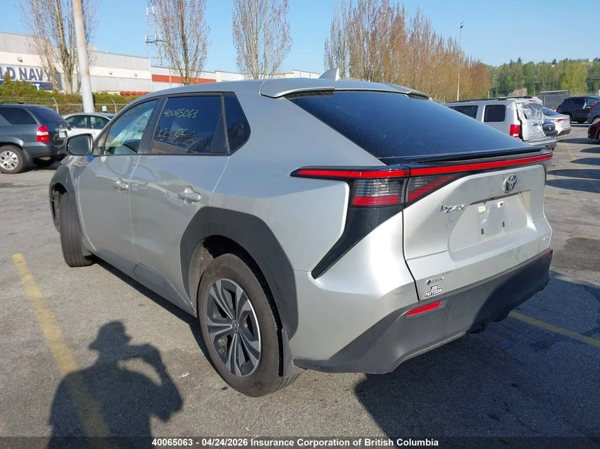 Toyota bZ4X XLE AWD, снимка 3 - Автомобили и джипове - 54336641