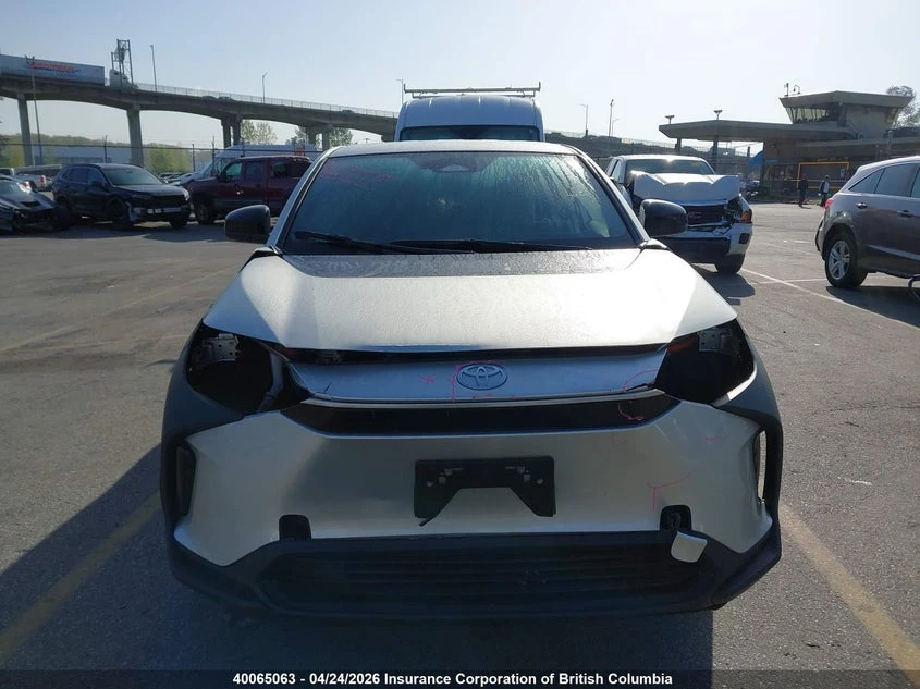 Toyota bZ4X XLE AWD, снимка 13 - Автомобили и джипове - 54336641