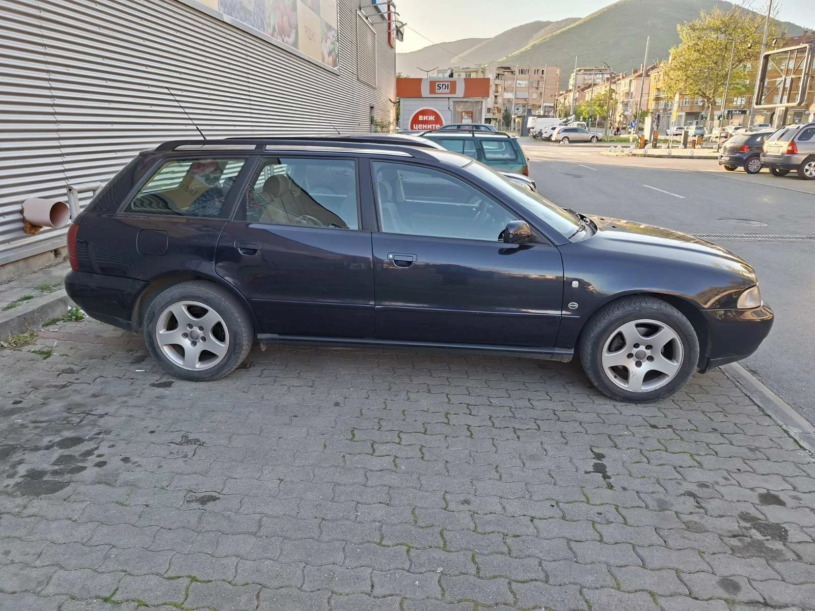 Audi A4 avant, снимка 7 - Автомобили и джипове - 54495952