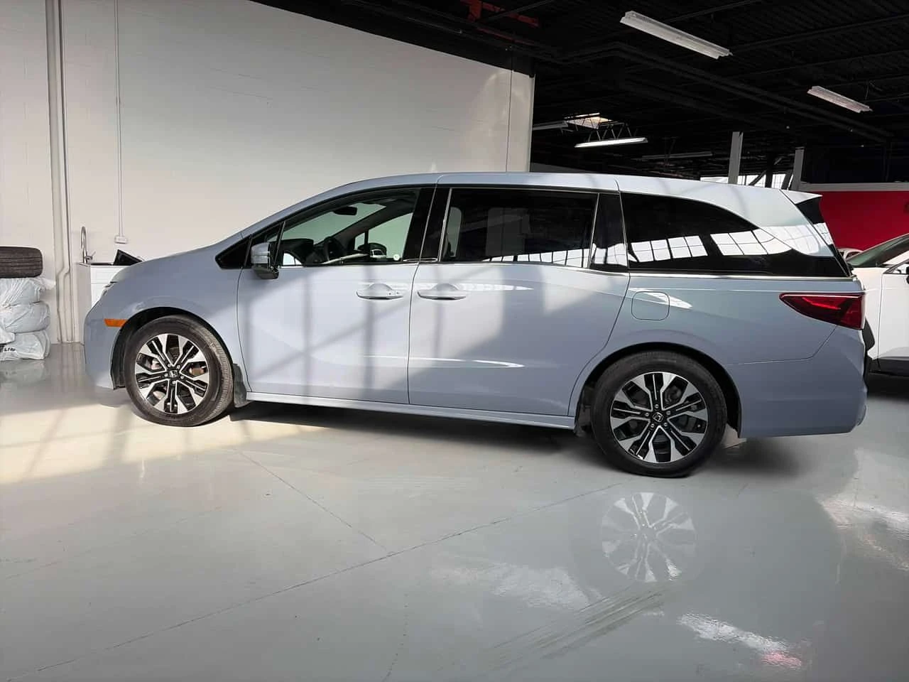 Honda Odyssey Touring| 2 КЛЮЧА| CARFAX| АВТОКРЕДИТ, снимка 3 - Автомобили и джипове - 54859767