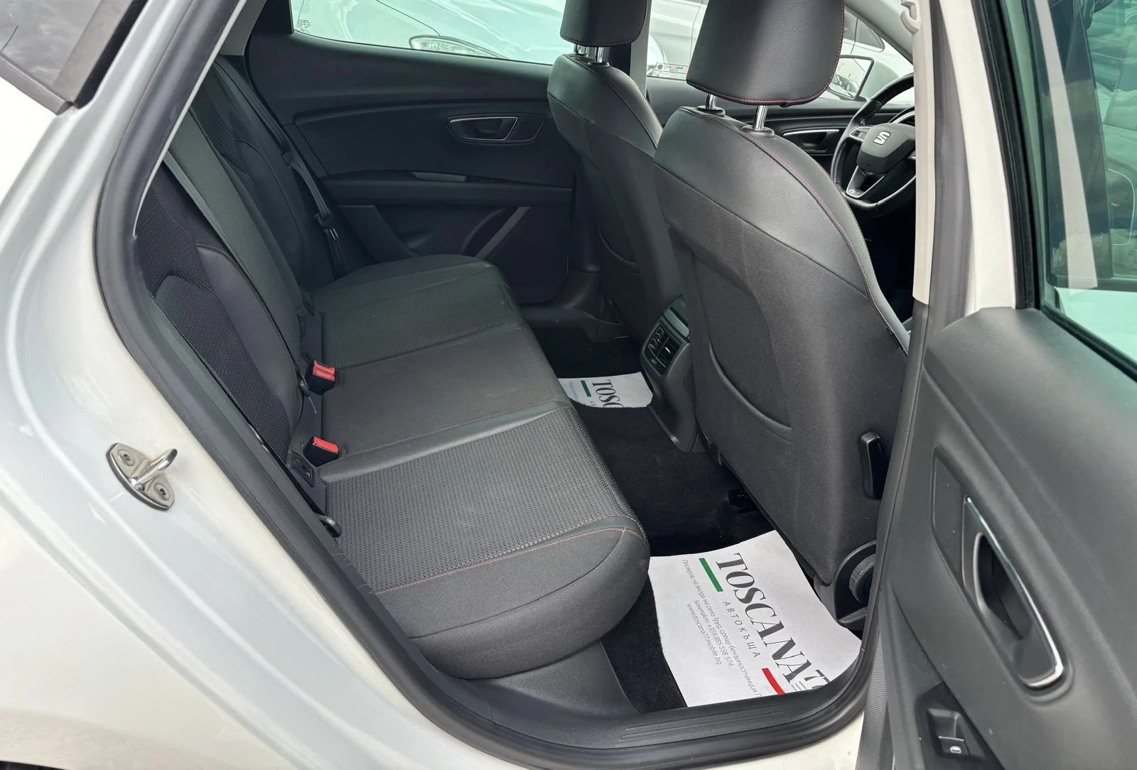 Seat Leon FR* 2.0tdi* 150к.с.* Лизинг, снимка 11 - Автомобили и джипове - 54998268